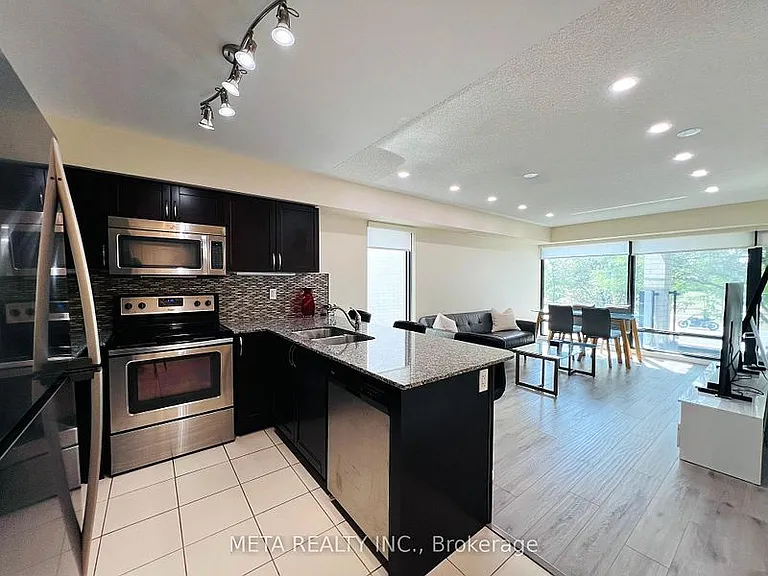 138 Widdicombe Hill Blvd #701 — Photo 12