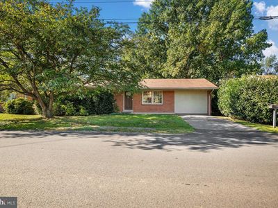 19 W Fairfax St, Berryville, VA, 22611