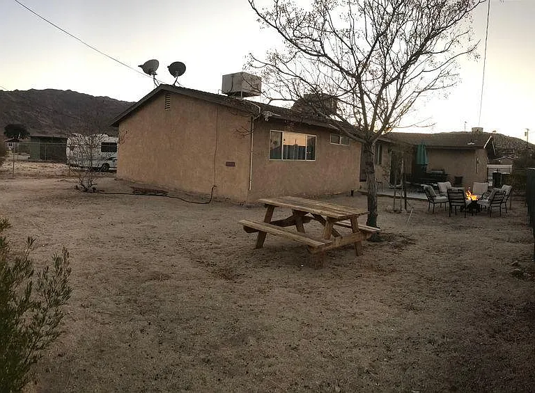 6577 Desert Queen Ave — Photo 36