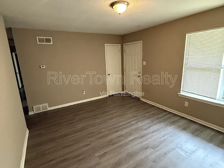 3386 Spring Water Cv — Photo 4