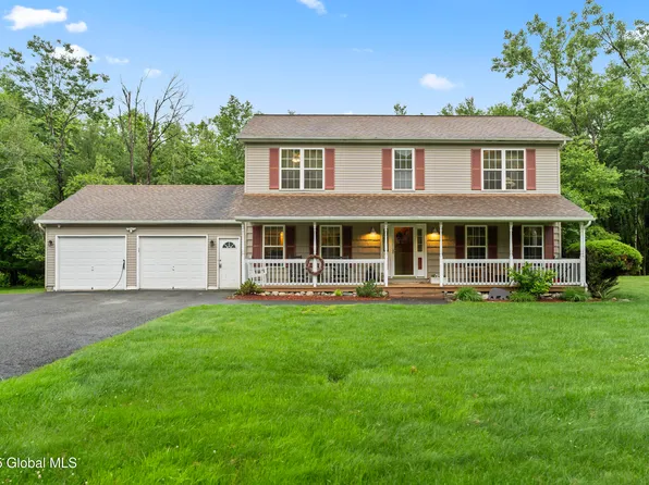 80 Fawn Ridge Way, East Nassau, NY 12062
