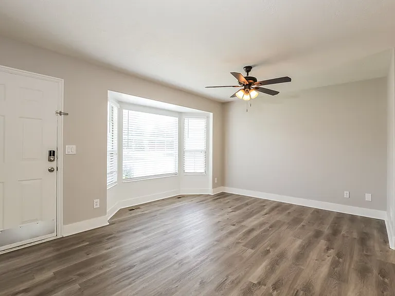 1737 N 1220 W — Photo 5