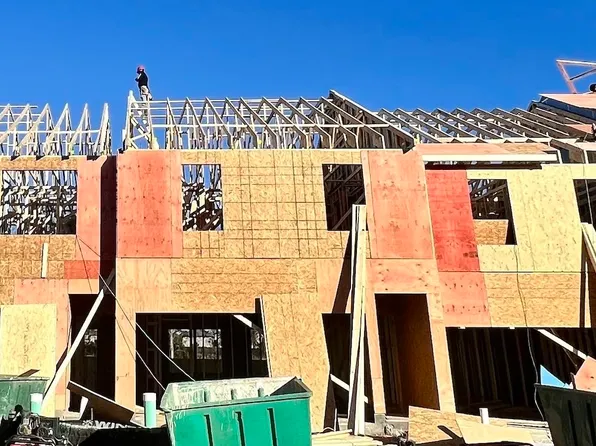 11722 Chatham Dr #84, Hampton, GA 30228