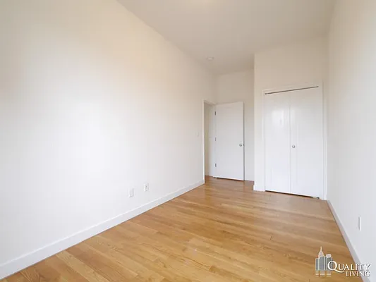 Rented by (Legacy) NY Quality Living Uptown | media 9