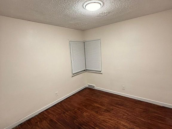 2nd image of 15469 Troester St