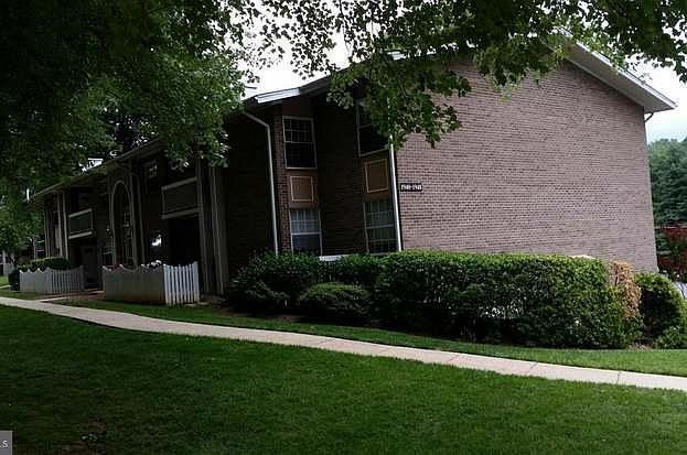 1st image of 1948 Kennedy Dr