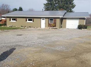 9095 Lake Pleasant Rd, Erie, PA 16509