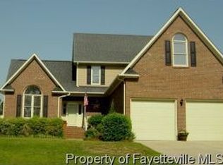 7823 Bankers Dr, Fayetteville, NC 28311