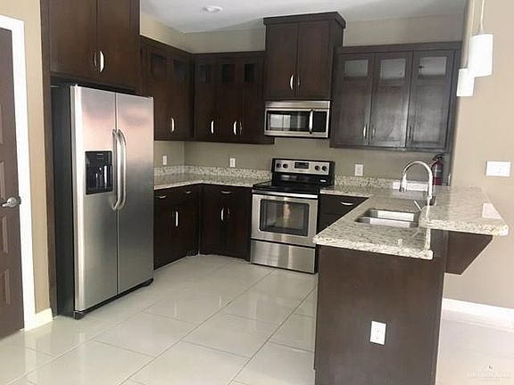 5th image of 1300 E Daffodil APT 1