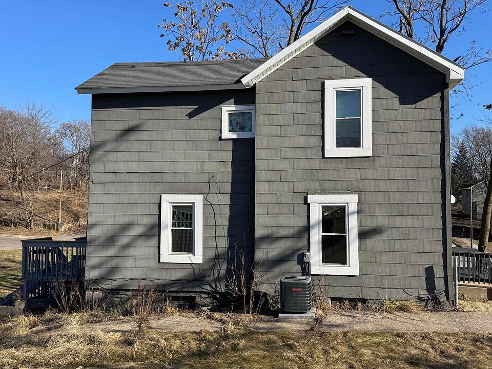 2nd image of 418 E 8th St