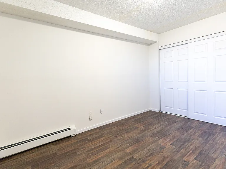 216 Doverglen Cres SE — Photo 15