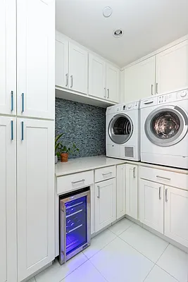 Rented by Compass | media 23