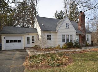 115 Blue Hills Rd, Amherst, MA 01002