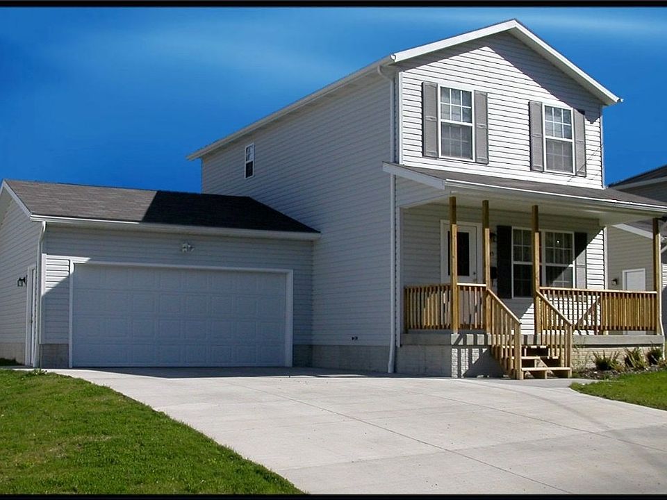 1st image of 1830 Oakes Dr