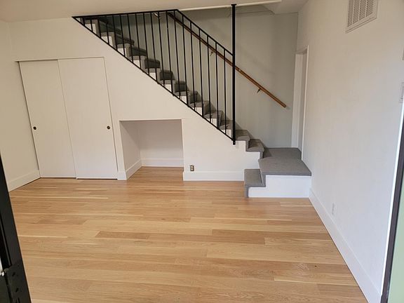 2nd image of 590 Trumbull Ave