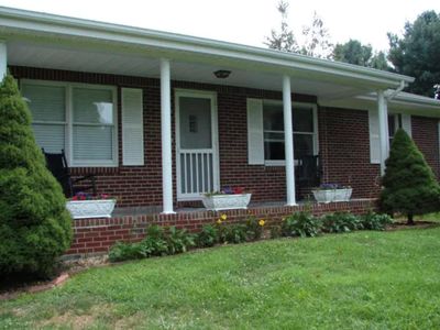 21246 Lake Rd, Abingdon, VA, 24211