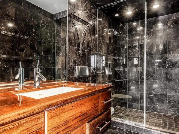 415 East 37th Street image 8 of 12