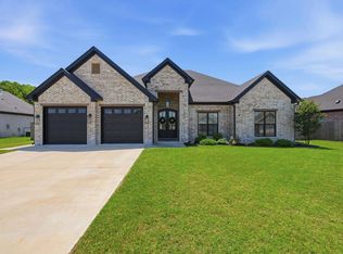 2425 Lilac Dr, Conway, AR 72034