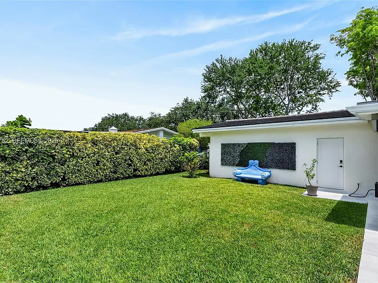 8820 SW 85th Ter — Photo 62