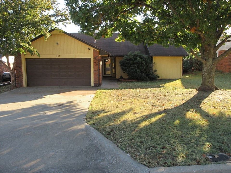 1st image of 803 Madeline Dr