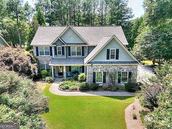 2nd image of 1718 Lakeland Ln