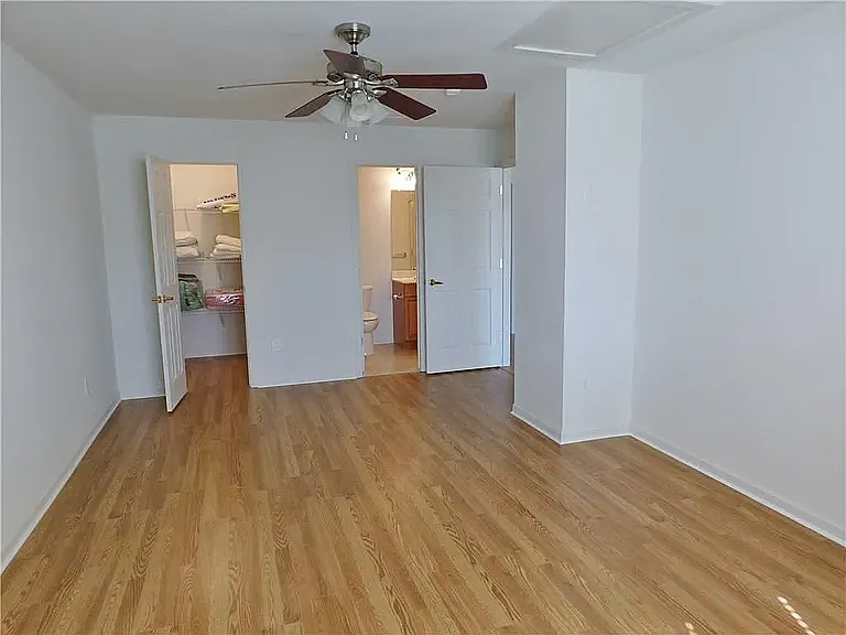 4101 Schindler Dr N — Photo 10