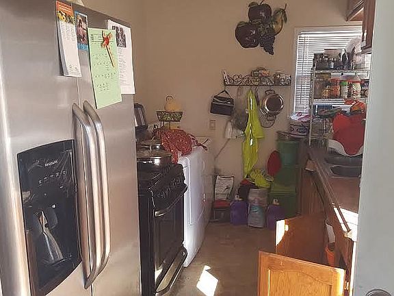 5th image of 4564 Arden Dr