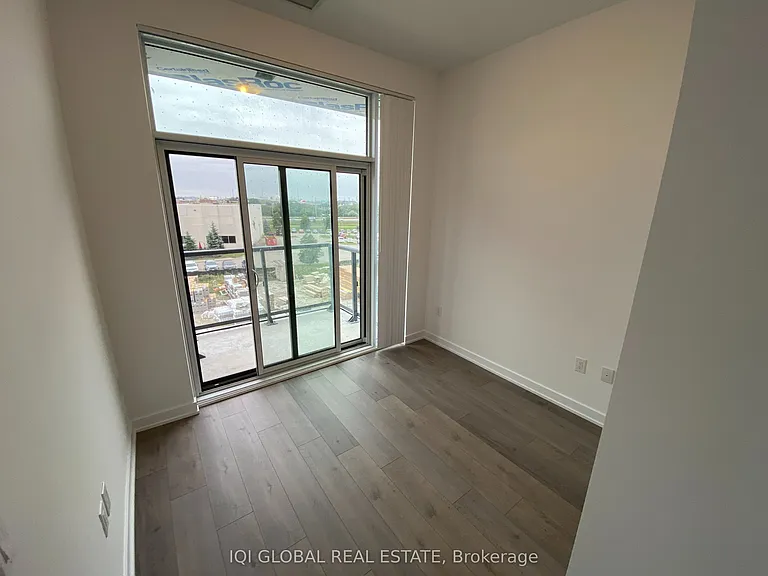 60 Honeycrisp Cres E #318 — Photo 11