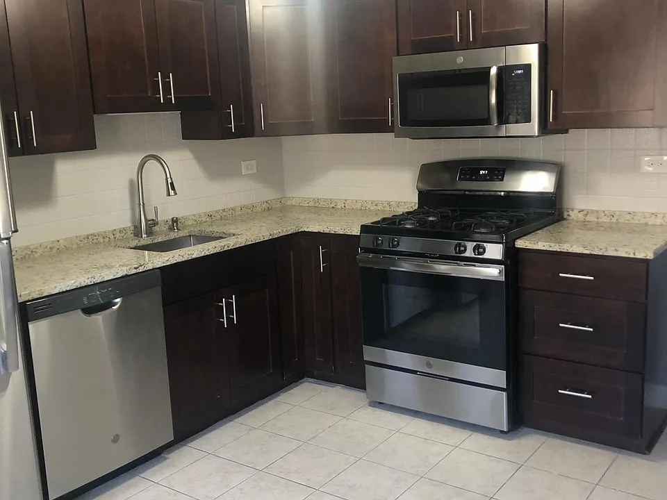 1479 Ashland Ave #3