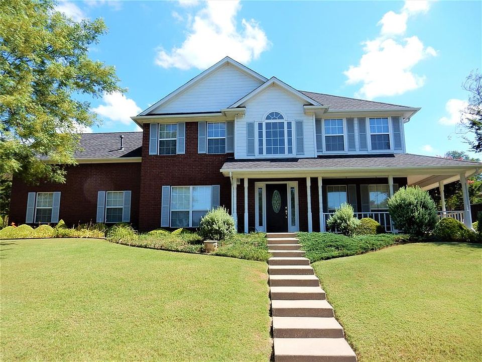 1st image of 1926 Basswood Ct