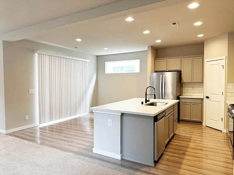 2503 176th Pl NE — Photo 15