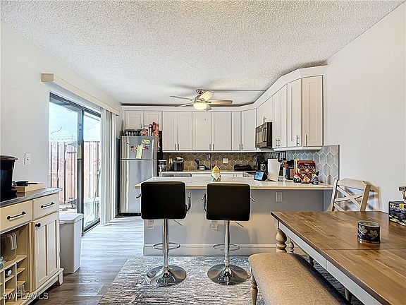 2nd image of 5215 Cedarbend Dr APT 4