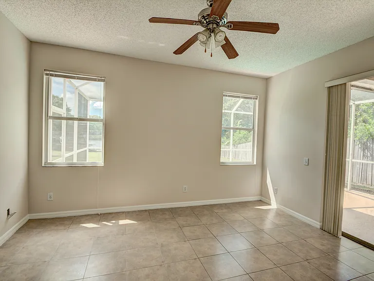 7238 Bellingham Oaks Blvd — Photo 11