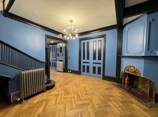 Stress-Free Stay: All-Inclusive Apartment Steps from Hospital, Scranton, PA 18510