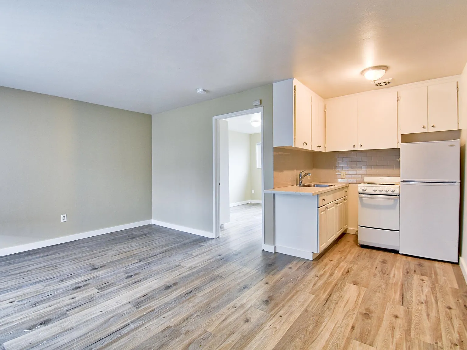 Beacon Crest — Photo 1
