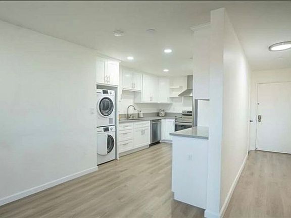 5th image of 1770 Ximeno Ave APT 202