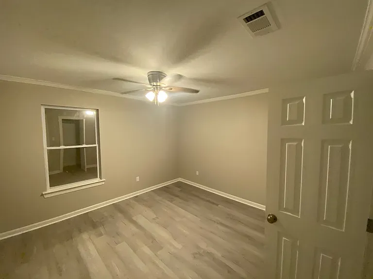 5212 Jackson Ave — Photo 5
