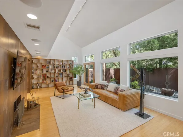 4109 Empis St, Woodland Hills, CA 91364