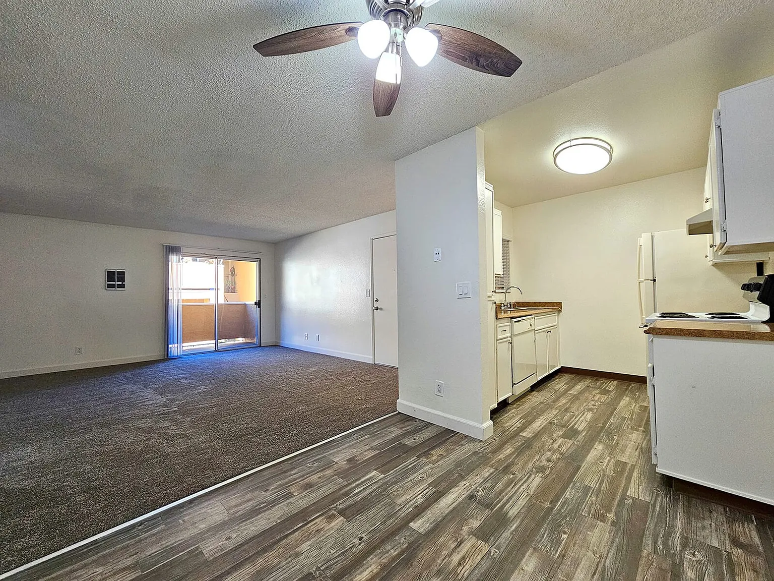 Valley View Apartments — Photo 4