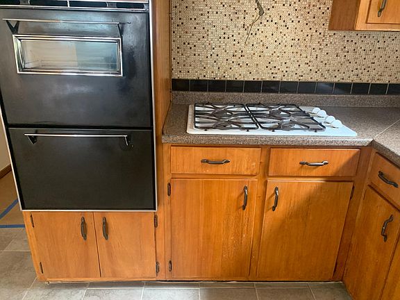 the kitchen oven and stove