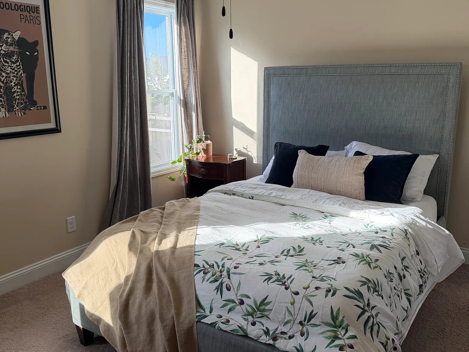 6 bed, 3072 sqft, $750 — Photo 3