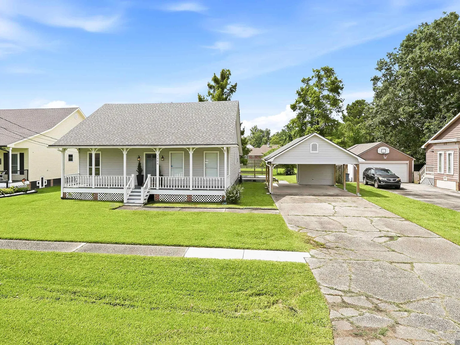 3 bed, 1702 sqft, $2,175 — Photo 3