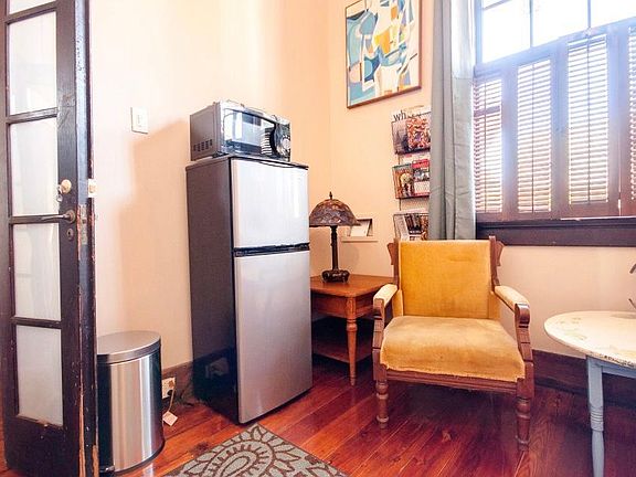 2nd image of 2526 Chartres St #A