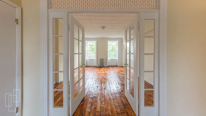 Rented by Garfield Realty  | media 10