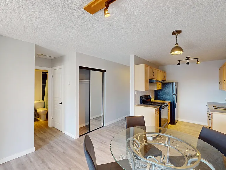 5D 17th Ave SW #515 — Photo 6