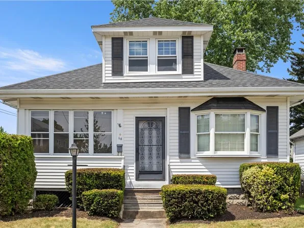 68 Friendly Rd, Cranston, RI 02910