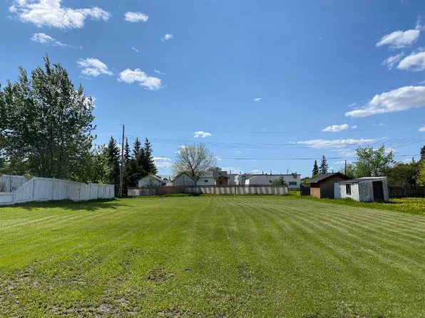 4536 48th St, Rycroft, AB T0H 3A0