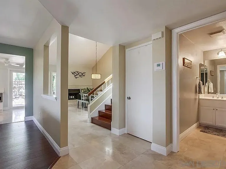 13563 Longfellow Ln — Photo 9
