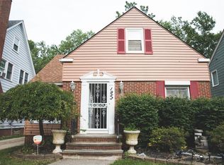 1953 Revere Rd, Cleveland Heights, OH 44118