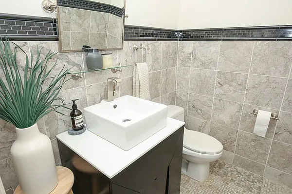 Rented by Sapo Group | media 27